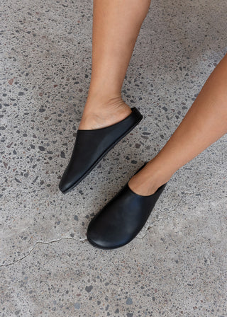 The Elevated Mule - Black