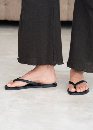 Paloma Thong Sandal - Black