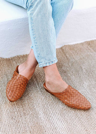 Prague Woven Mule - Cognac