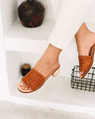 Santorini Woven Mule - Cognac - Liberté